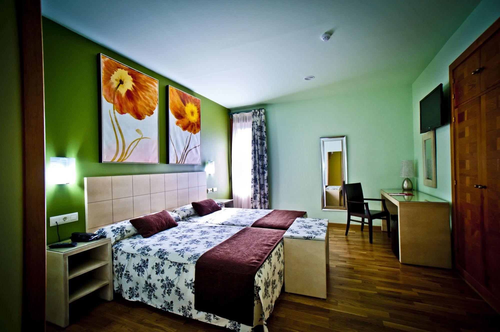 Hotel Condes De Castilla เซโกเวีย ภายนอก รูปภาพ