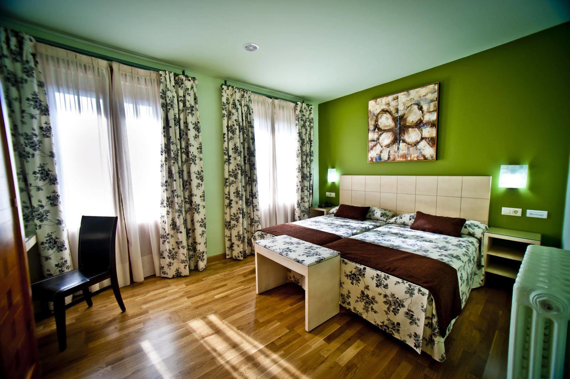 Hotel Condes De Castilla เซโกเวีย ภายนอก รูปภาพ