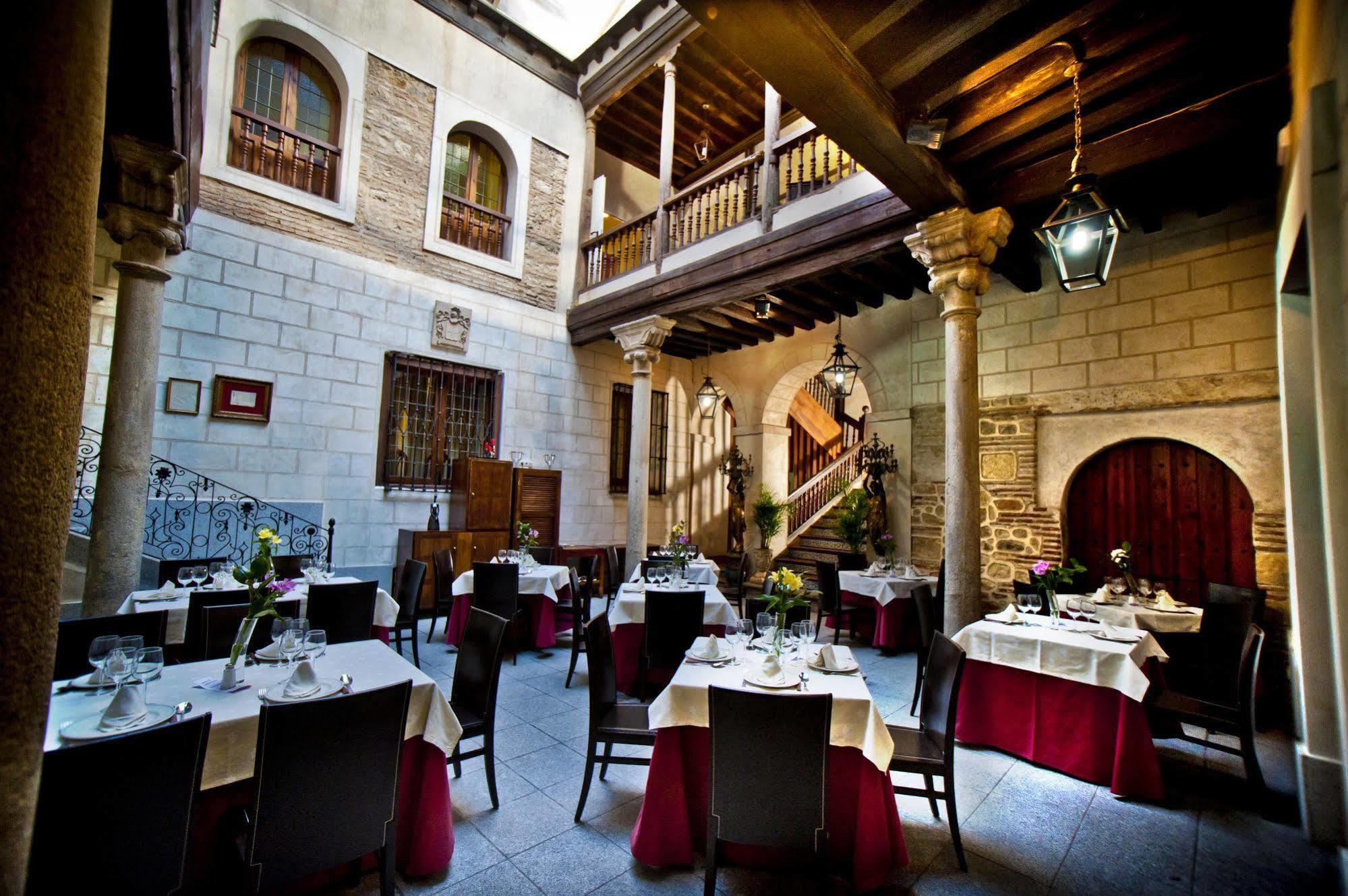 Hotel Condes De Castilla เซโกเวีย ภายนอก รูปภาพ